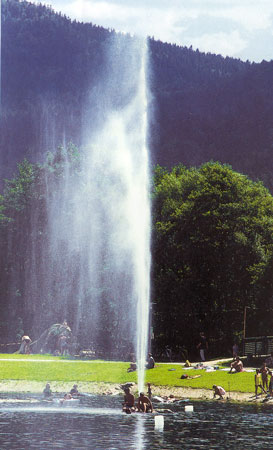 Wasserfontäne im Arracher Seepark